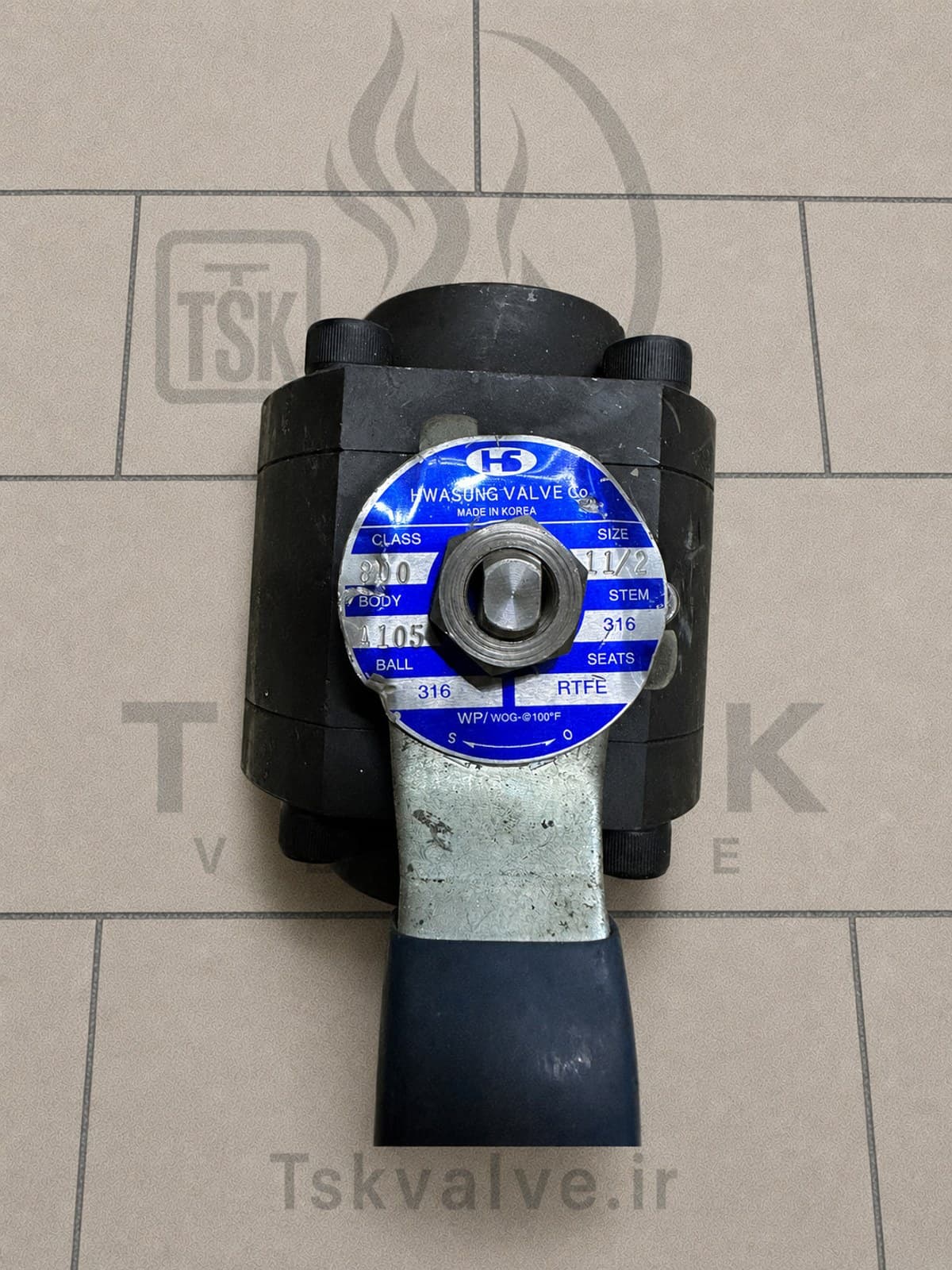 Hwasung Valve 1-1/2 inch Class 800 A105 npt ball valve
