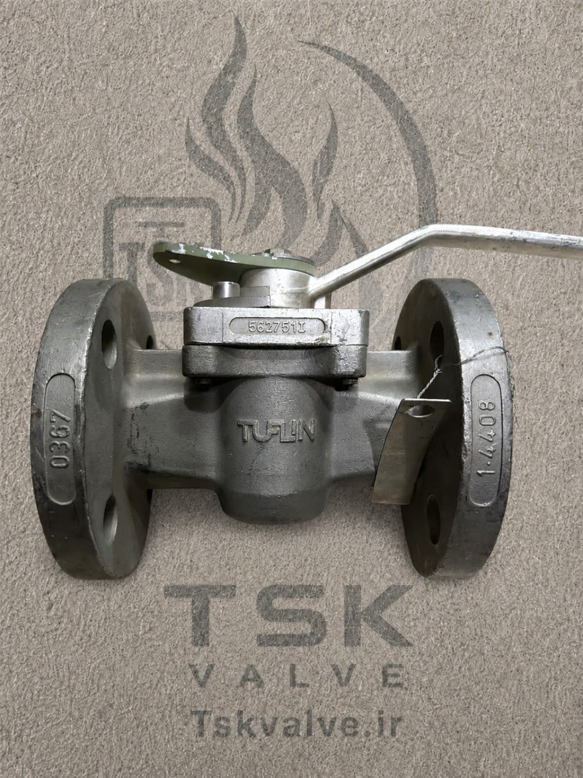 Tuflin 1-1/2 inch Class 300 1.4408 flanged plug valve